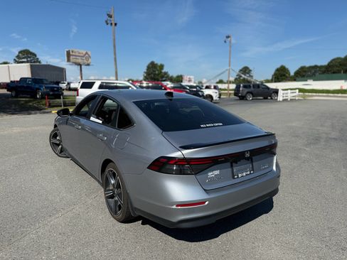 Used 2023 Honda Accord Sport image 17