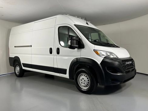 Used 2025 RAM ProMaster 2500 FWD image 1