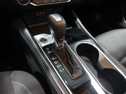 Used 2023 Nissan Altima 2.5 SV image 23