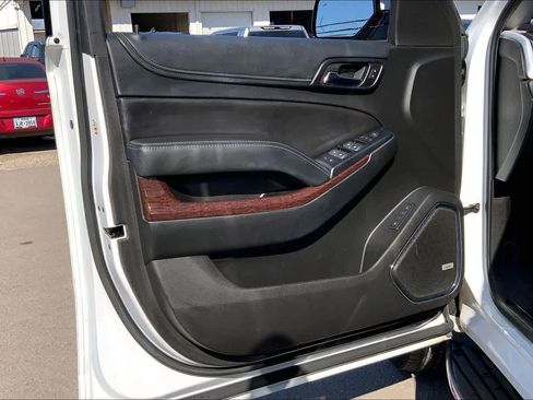 Used 2018 GMC Yukon SLT w/ Premium Edition image 22