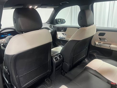 Used 2023 Mercedes-Benz GLB 35 AMG 4MATIC image 26