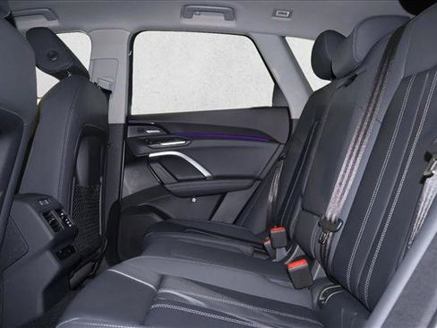 Used 2025 Audi Q5 Premium w/ Premium Plus AWD/4WD image 23
