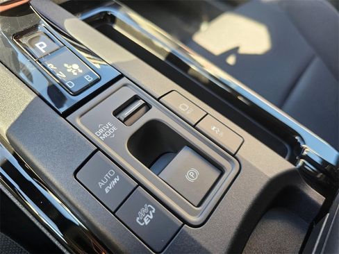 New 2026 Toyota Prius Plug-In Hybrid image 36