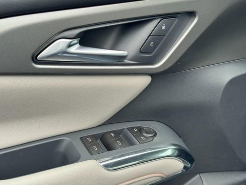 New 2026 Chevrolet Traverse LT w/ Midnight/Sport Edition image 34