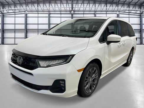 New 2026 Honda Odyssey Touring image 1