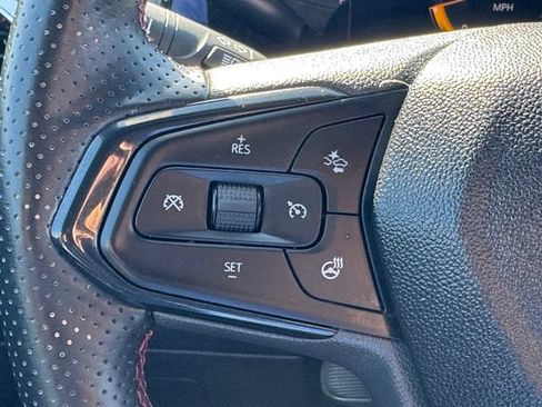 Certified 2024 Chevrolet Trax RS w/ Sunroof Package FWD image 22