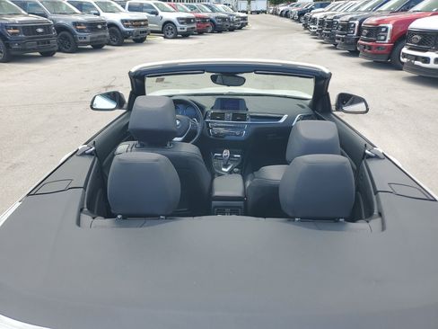 Used 2020 BMW 230i xDrive Convertible w/ Convenience Package image 7