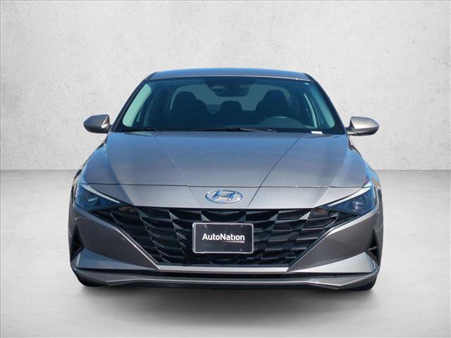 Used 2022 Hyundai Elantra SEL FWD image 2