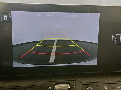Used 2025 Kia K4 FWD image 23