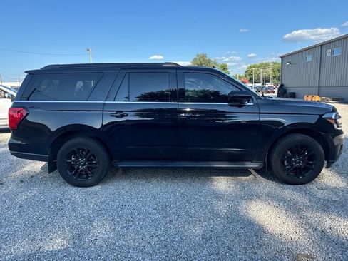 Used 2024 Ford Expedition Max XLT AWD/4WD image 2