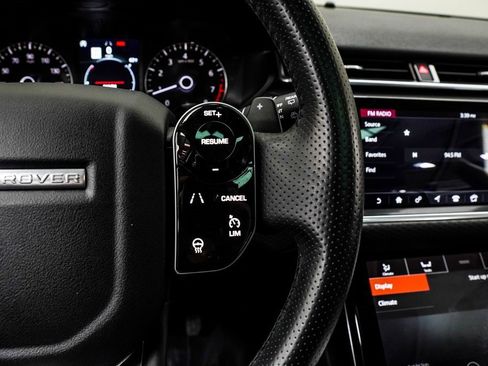 Used 2020 Land Rover Range Rover Velar S image 32