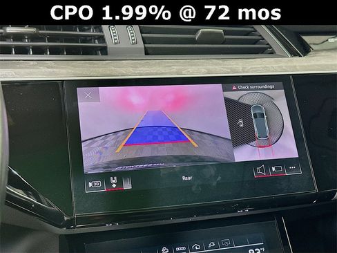 Used 2023 Audi e-tron Premium image 23