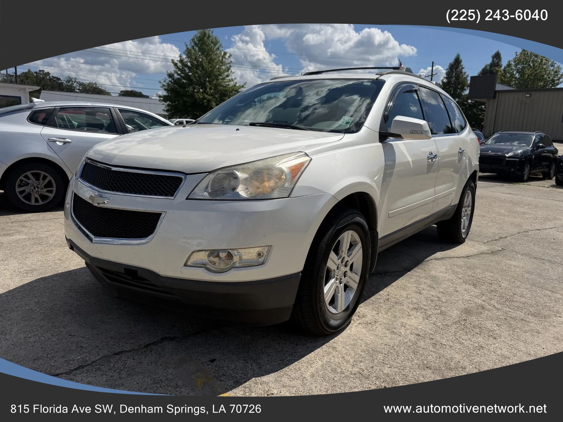 Used 2011 Chevrolet Traverse LT w/ LPO, 'HIT The Road' Package FWD image 1