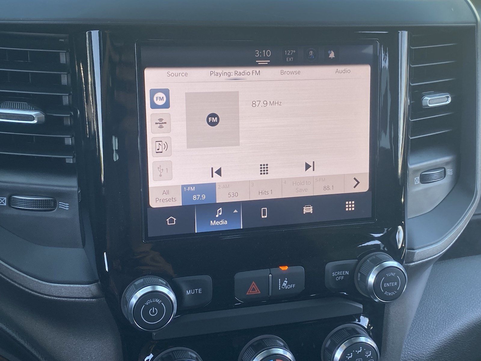 New 2026 RAM 1500 Warlock AWD/4WD image 18