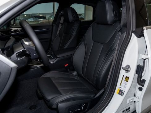 Used 2025 BMW i4 xDrive40i w/ Premium Package image 33