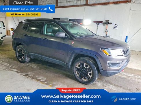 Used 2017 Jeep Compass Trailhawk w/ Leather Interior Group AWD/4WD image 5