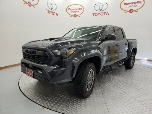 Certified 2025 Toyota Tacoma TRD Sport image 2