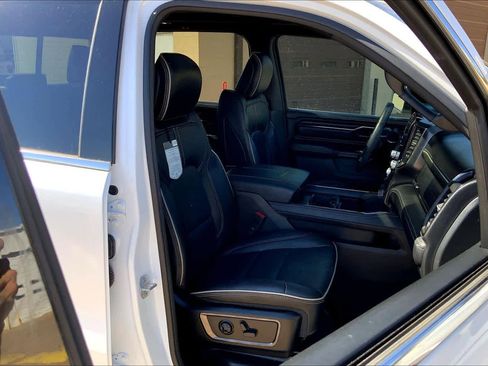 Used 2023 RAM 1500 Limited image 9