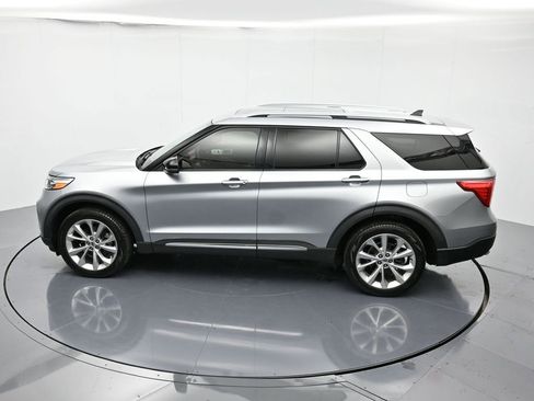 Used 2021 Ford Explorer Platinum w/ Equipment Group 601A AWD/4WD image 45