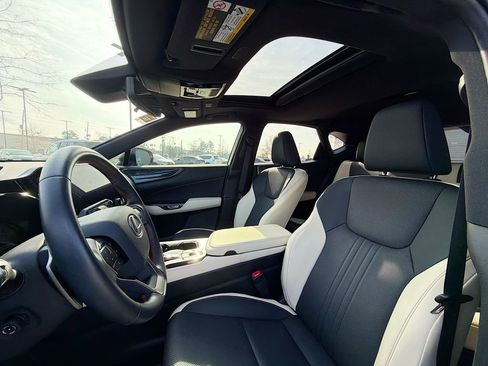 Used 2023 Lexus NX 350h AWD w/ Premium Package image 10