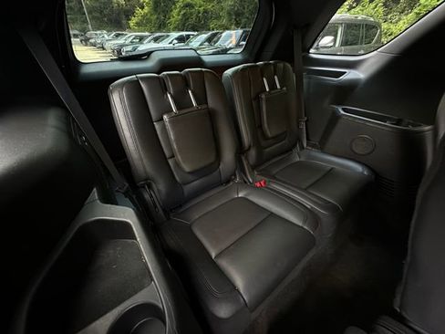 Used 2014 Ford Explorer XLT w/ Equipment Group 202A image 34