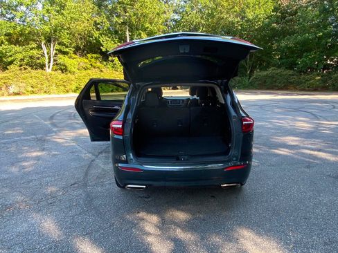 Used 2020 Buick Enclave Avenir w/ Avenir Technology Package AWD/4WD image 51