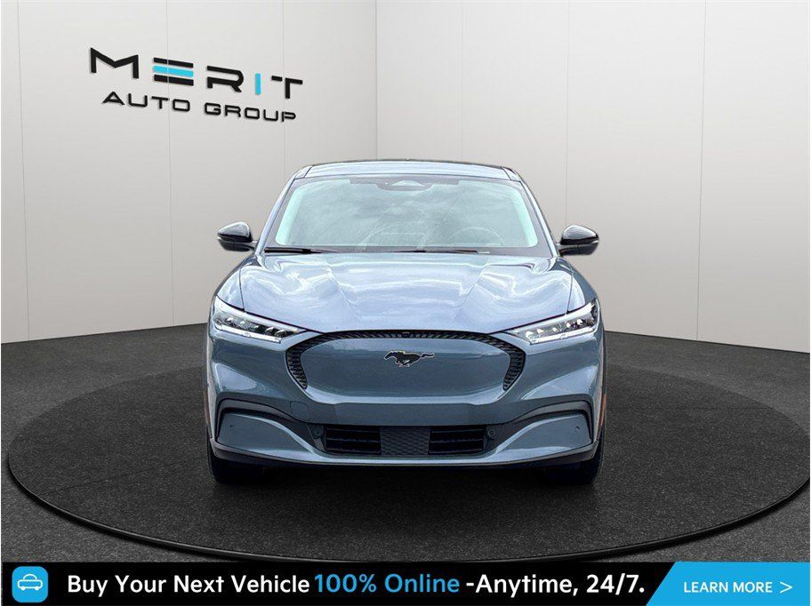 Used 2023 Ford Mustang Mach-E Select RWD image 3