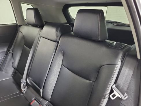 Used 2026 Toyota Corolla Cross XLE w/ Convenience Package AWD/4WD image 13