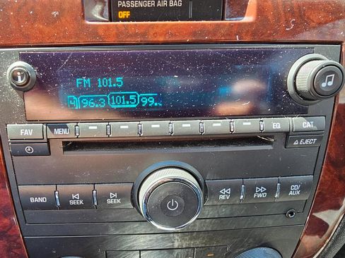 Used 2010 Chevrolet Impala LT w/ Luxury Edition Package image 36