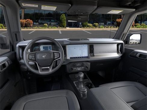 New 2025 Ford Bronco Big Bend image 9