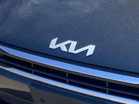 Used 2025 Kia K4 FWD image 25