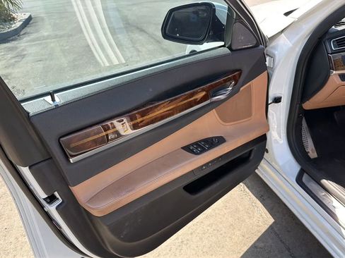 Used 2015 BMW 740Li image 10