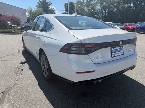 Used 2025 Honda Accord EX-L image 3