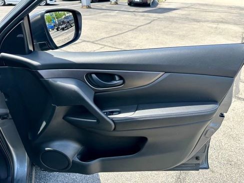 Used 2018 Nissan Rogue Sport S w/ S Appearance Package FWD image 20