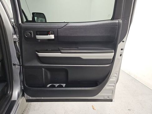 Used 2018 Toyota Tundra SR5 w/ TRD Off Road Package image 30