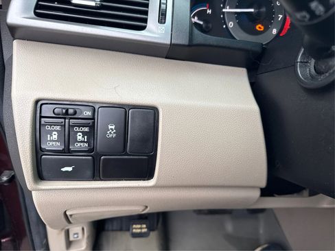 Used 2012 Honda Odyssey EX-L image 25