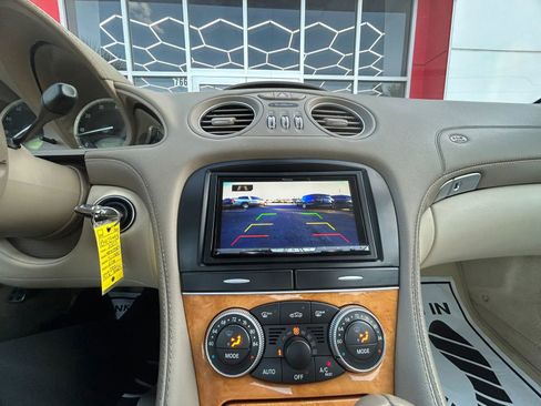 Used 2007 Mercedes-Benz SL 550 image 21