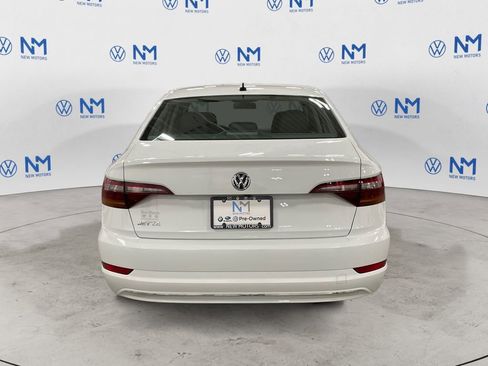 Used 2019 Volkswagen Jetta S image 4