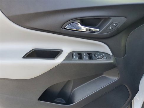 Certified 2024 Chevrolet Equinox LS w/ LS Convenience Package image 19