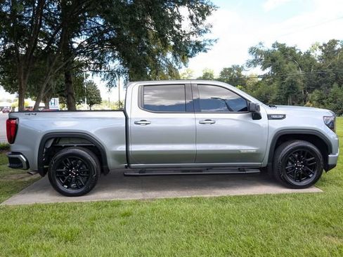 Used 2025 GMC Sierra 1500 Elevation w/ LPO, Elevation Black Package AWD/4WD image 7