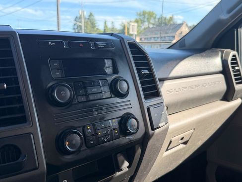 Used 2019 Ford F450 XL w/ Power Equipment Group AWD/4WD image 31