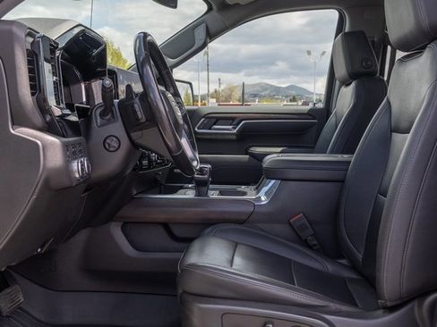 Used 2022 GMC Sierra 1500 SLT w/ SLT Convenience Package image 6