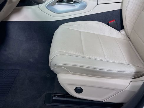 Used 2020 Mercedes-Benz GLS 450 4MATIC image 18