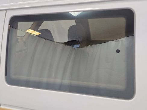 Used 1990 Dodge Grand Caravan LE image 38