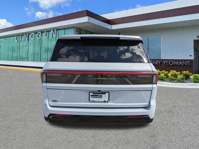 New 2026 Lincoln Navigator L Premier AWD/4WD image 5