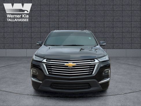 Used 2023 Chevrolet Traverse Premier image 9