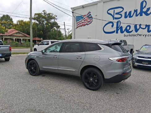 Certified 2023 Buick Enclave Essence w/ Sport Touring Edition image 16