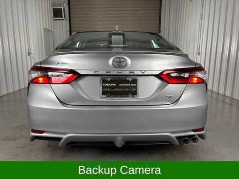 Used 2024 Toyota Camry SE image 6