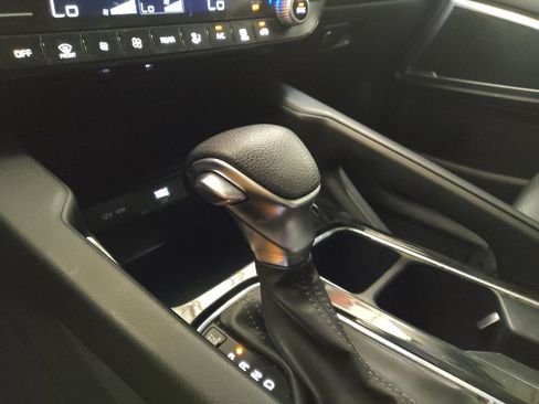 Used 2023 Kia Telluride LX FWD image 26