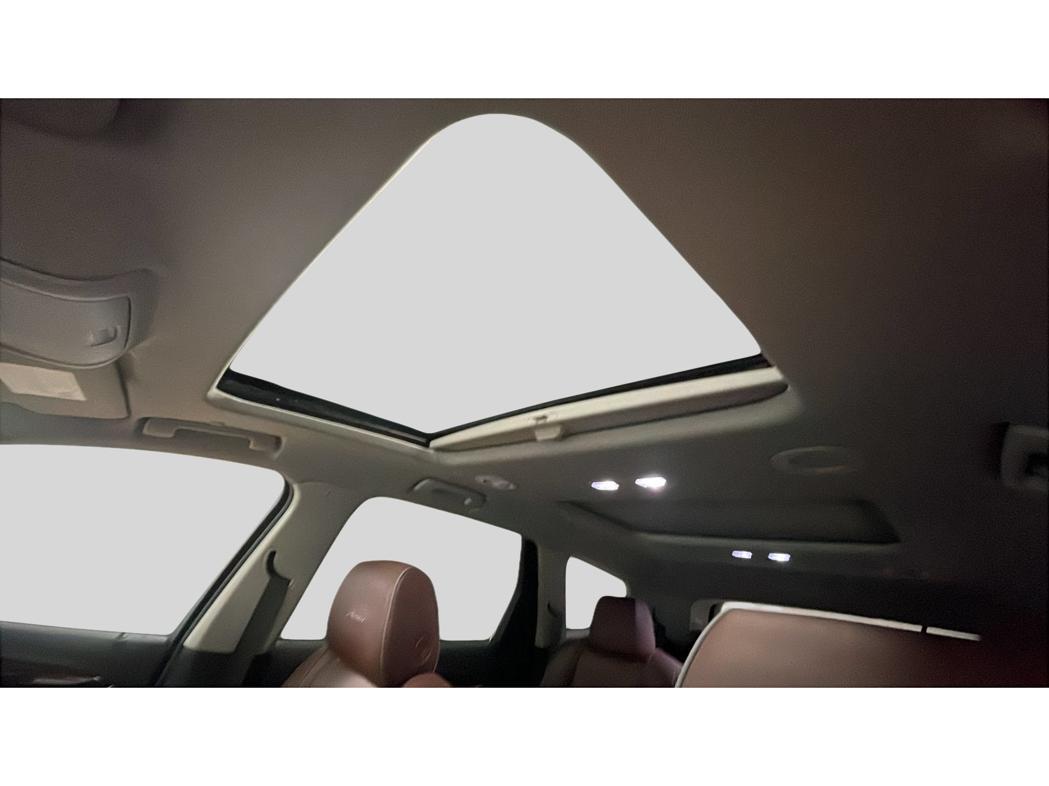 Used 2021 Buick Enclave Avenir w/ Avenir Technology Package AWD/4WD image 14